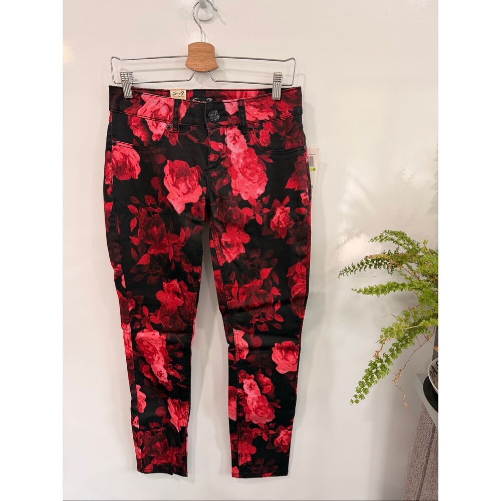 NWT Seven7 Rose Print Skinny Jeans Size 4 Black